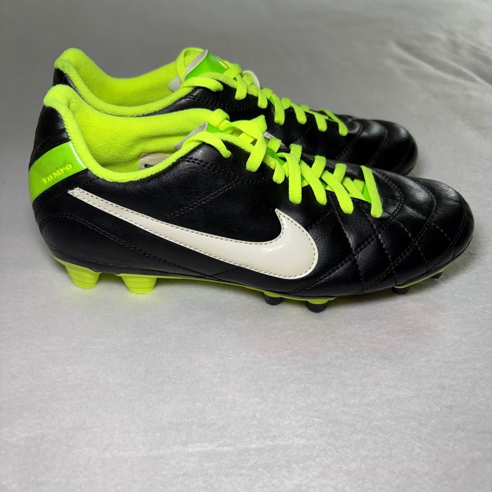 Nike 509038-013 Men's Size 7 Tiempo Natural IV FG Black/Green Soccer Cleats EUC